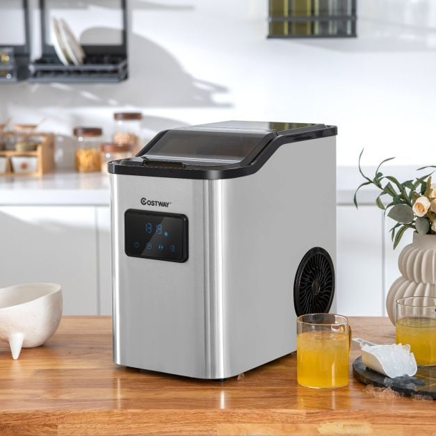 Step-by-Step Guide to Using the Ice Maker at Hot Summer